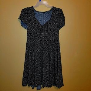Polka dot rockabilly sweetheart cut dress